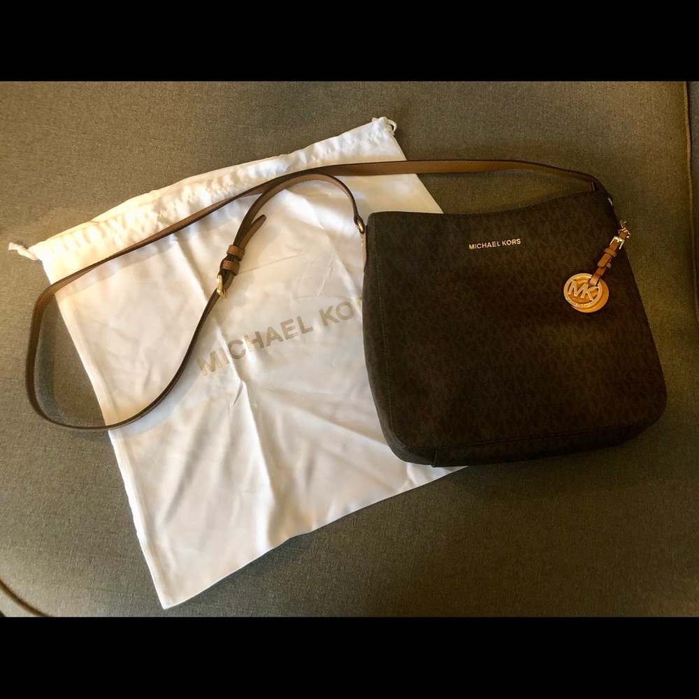 Michael Kors Signature Crossbody & Matching Wallet